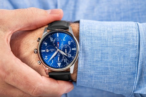 Zegarek Męski Giewont Chronograph Sapphire Czarno Niebieski GW5630-A3 Giewont