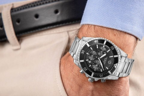 Zegarek Męski Giewont Chronograph Sapphire Srebrny GW3970-B2 Giewont