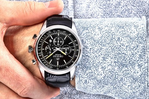 Zegarek Męski Giewont Chronograph Sapphire Srebrno Czarny GW7650-A2 Giewont