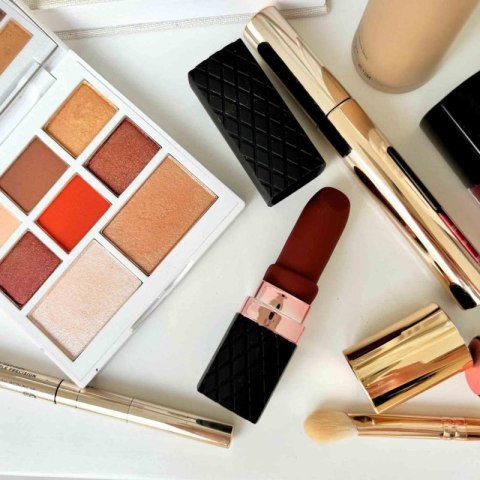 Amour Discreet Lipstick Vibrator Boss of toys