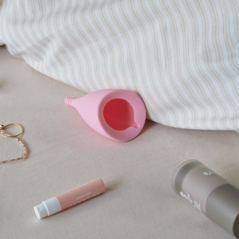 Kubeczek Menstruacyjny Lily Cup A Intimina Intimina