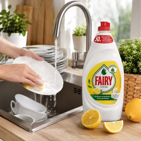 PŁYN DO MYCIA NACZYŃ FAIRY 900ML LEMON